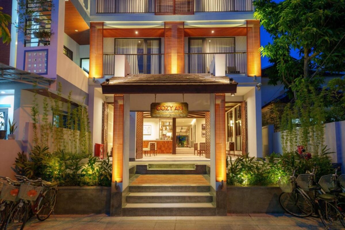 コージー アン ブティック ホテル ホイアン (Cozy An Boutique Hotel Hoian)の玄関
