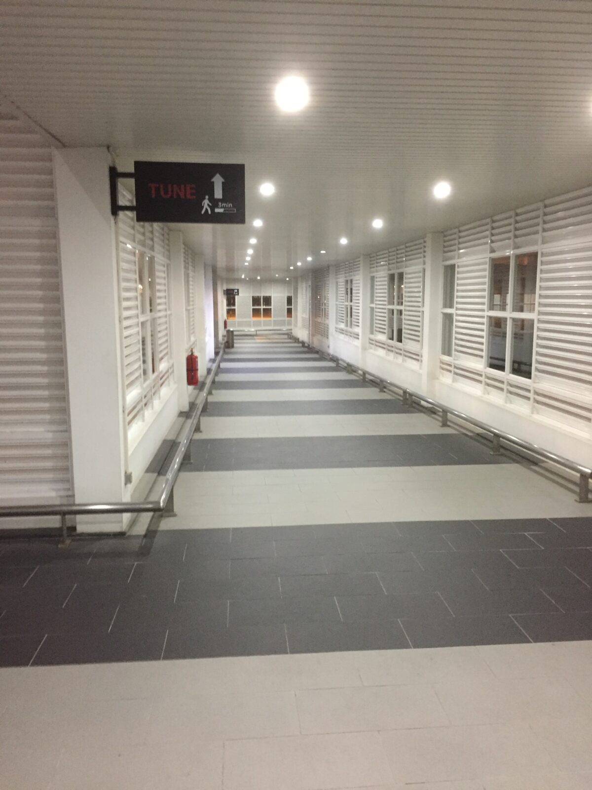 Tune Hotel KLIA-KLIA2への行き方③