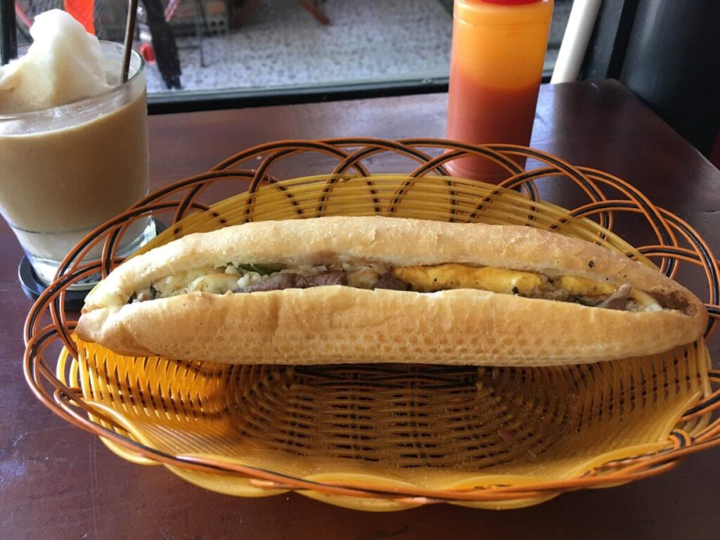 エイチコーヒーのバインミー