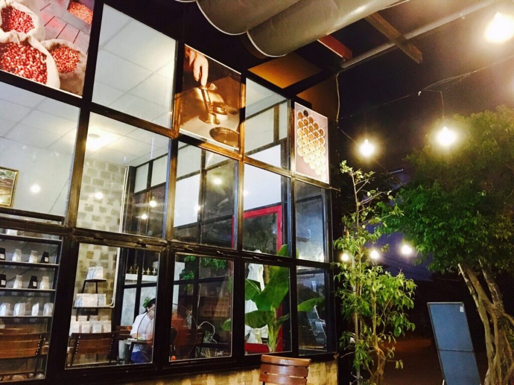 エイチコーヒー店内
