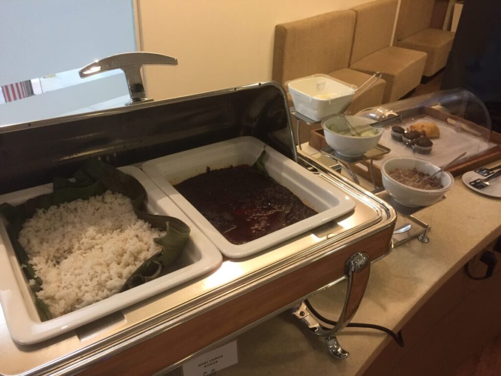 スバン空港スカイラウンジ軽食
