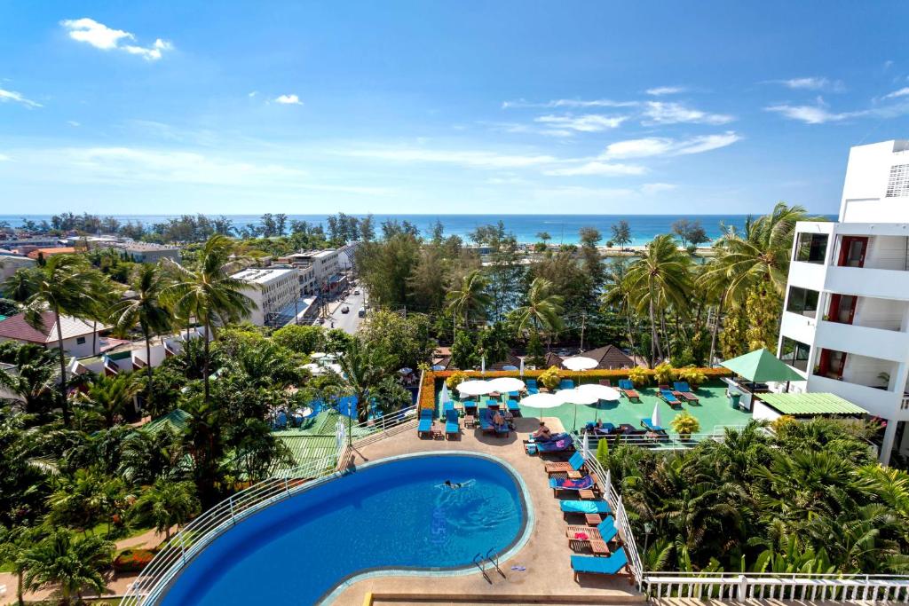 est Western Phuket Ocean Resort