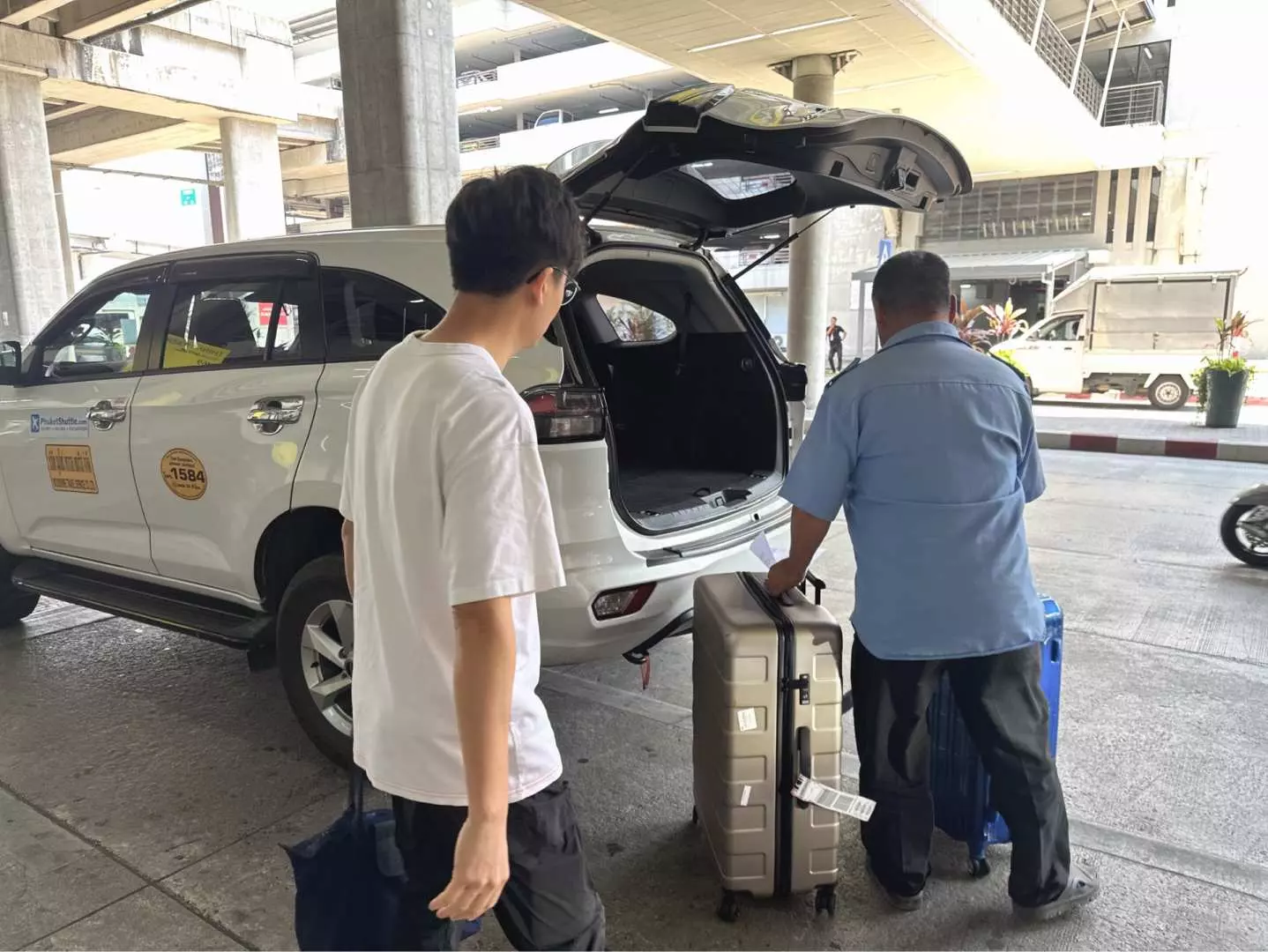 プーケット国際空港のチャーター便