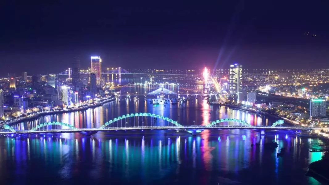ドラゴンブリッジ夜景