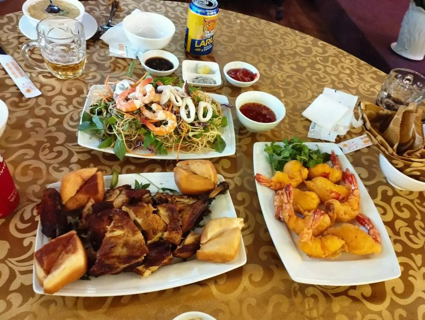 ドラゴンブリッジツアー食事