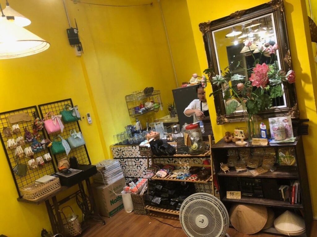 マダム・クイエンの店内
