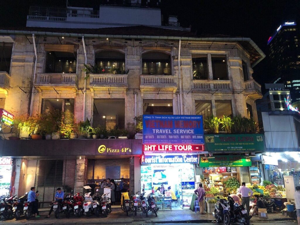 フォーピース・ベンタイン店の外観