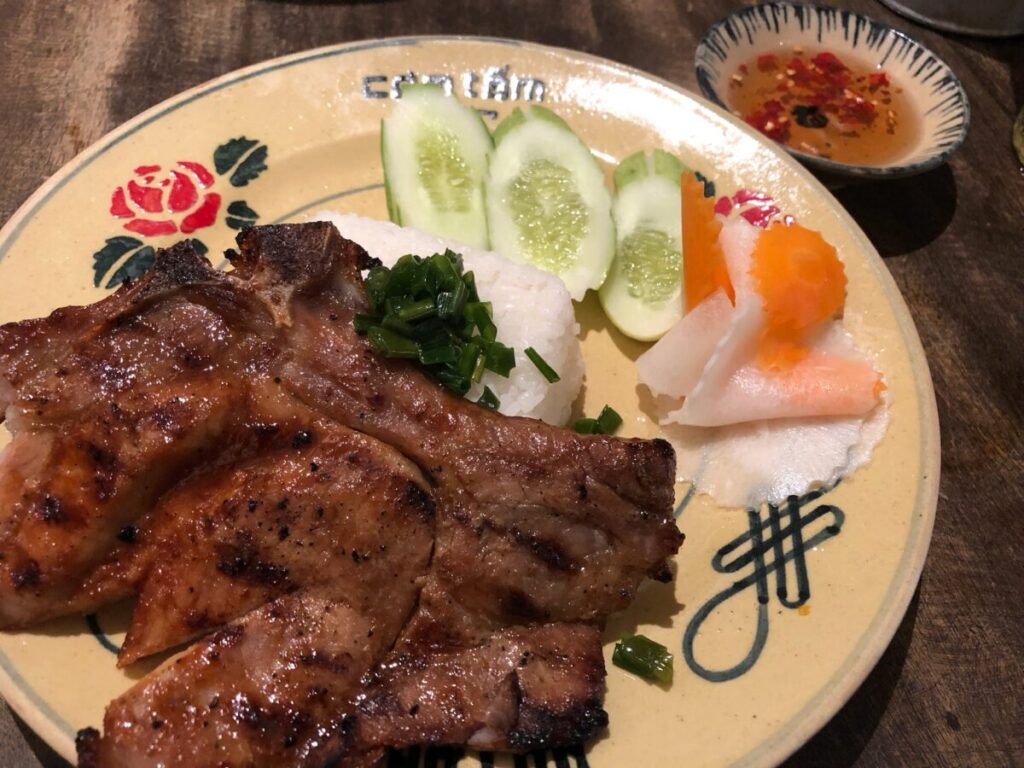コムタム・モックの料理