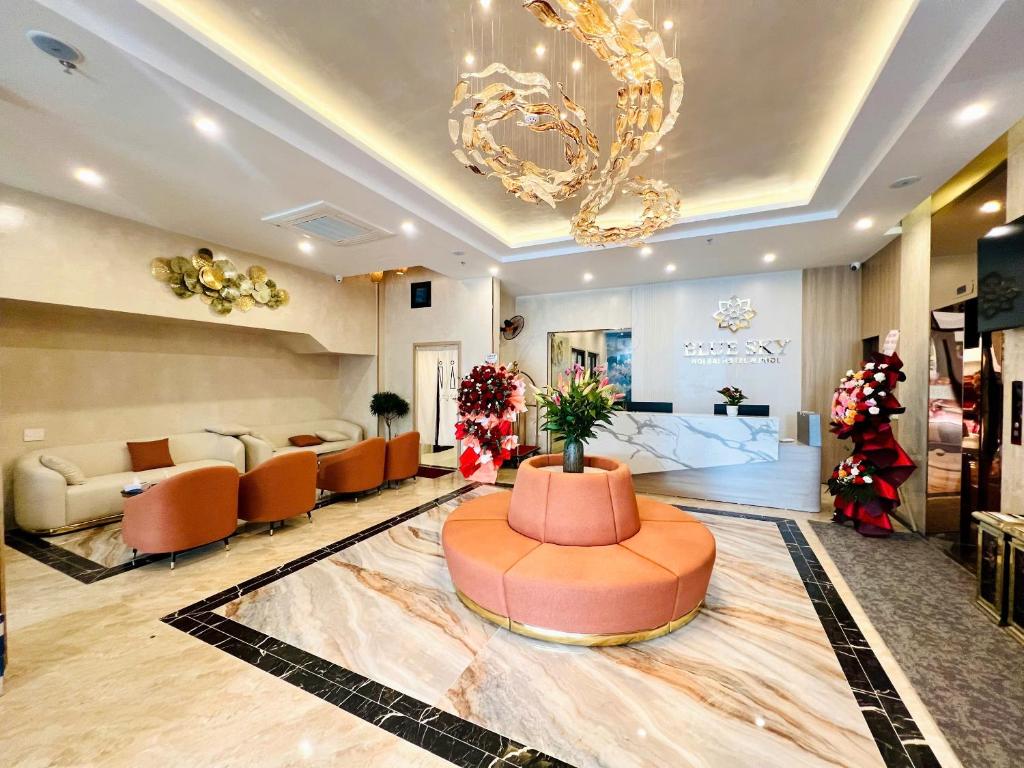 ブルースカイ・ノイバイ・ホテル&プールのロビー