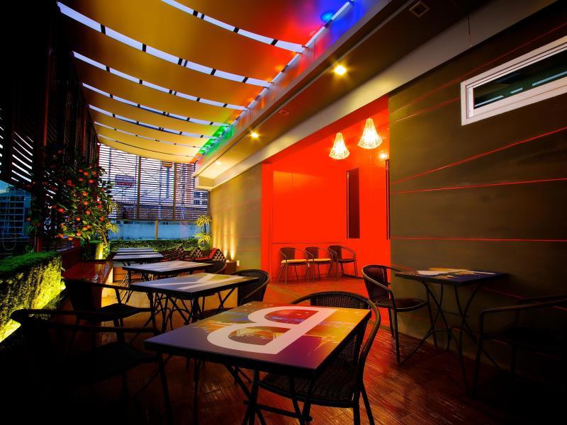 DS67 スイーツ ホテルのレストラン