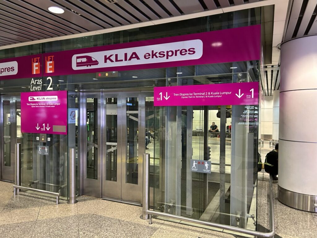 KLIA1のエレベーター