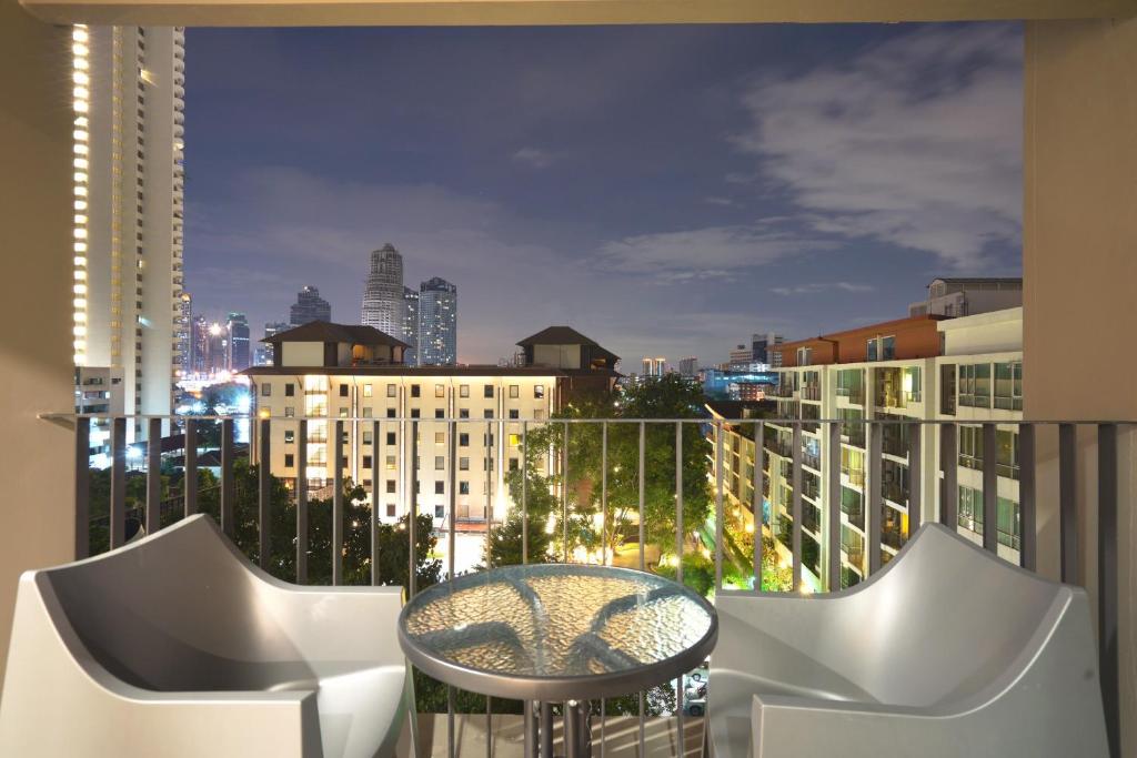 ナガ レジデンスのバルコニー