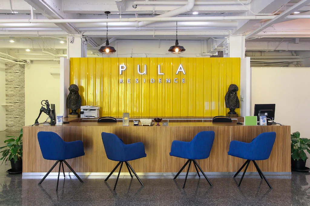 プーラ シーロムのロビー