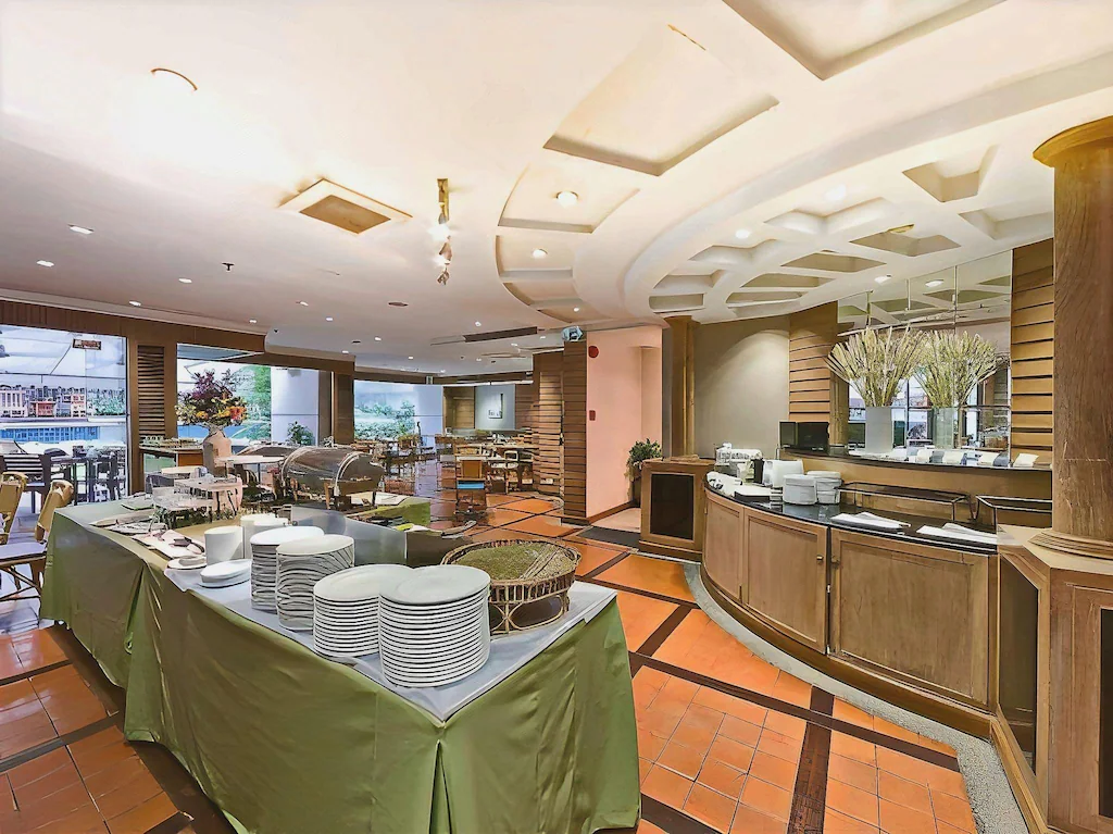 シーロム セリーン ホテルのレストラン